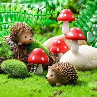 Queekay Resin Hedgehogs & Wood Mushroom Sculpture